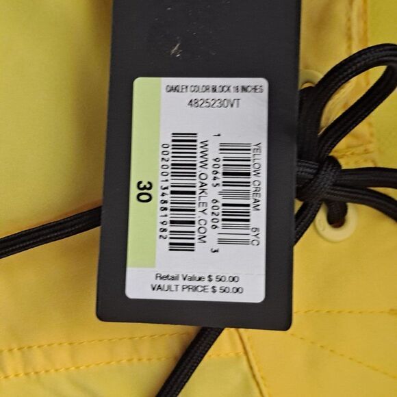 Oakley Mens Board Shorts NWT - Picture 9 of 9